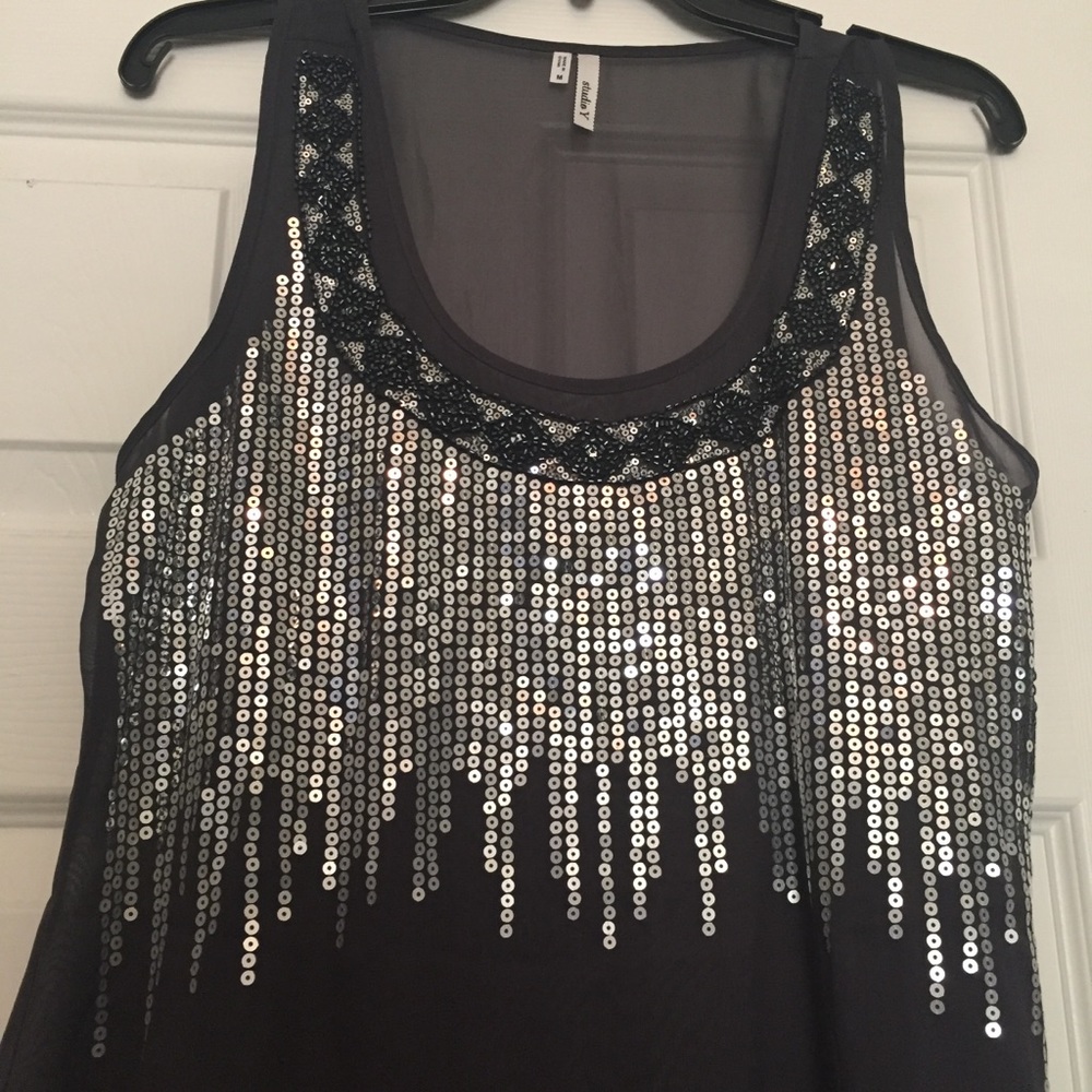 Tank-top - Picture 2 of 3